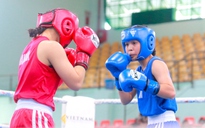 Võ sĩ nữ Hà Nội thắng áp đảo ở Giải Vô địch quyền Anh quốc gia