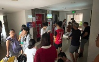 Cháy tầng 15 chung cư ở TP HCM lúc trời đang mưa