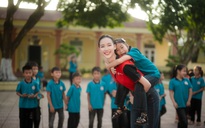 Hoa Hậu Bảo Ngọc "Giao nắng, chuyển yêu thương" đến trẻ em vùng lũ tại Lạng Sơn Và Quảng Ninh

