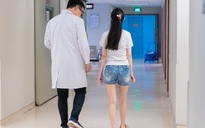 Bé gái đầu tiên ở Việt Nam được thay khớp háng 3D