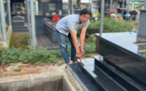 Bắt tạm giam đối tượng đập phá mộ tại Nghĩa trang Núi Đỏ