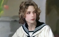 "Cậu bé đẹp nhất thế giới" qua đời