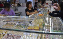 Giá vàng hôm nay, 28-10: Vàng thế giới giảm hơn 140 USD