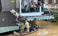 Miền Trung gồng mình