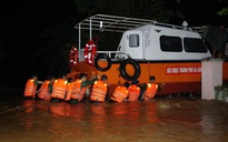 Lũ ở Đà Nẵng vượt mốc lịch sử 1964, người dân kêu cứu trong đêm