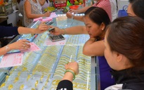 Giá vàng hôm nay, 10-10: Rơi thẳng đứng