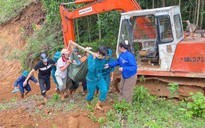 CLIP: Quảng Ngãi mưa trắng trời, nguy cơ lũ chồng lũ