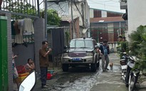 Cơ quan chức năng TP HCM đến hiện trường "khu nhà xây trên đất người khác"