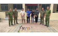 Công an TP HCM bắt khẩn cấp 2 thiếu niên làm loạn quán cà phê