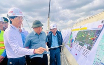 Phó Thủ tướng Nguyễn Chí Dũng kiểm tra tiến độ các dự án trọng điểm ở Quảng Trị