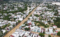 Khánh Hòa: 24 giờ tới lũ rút chậm, đã có 8 người chết, mất tích, 19 người bị thương