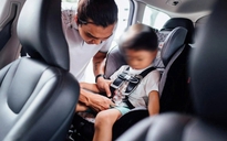 Cục CSGT nói gì về quy định ô tô chở trẻ dưới 10 tuổi phải có ghế trẻ em?