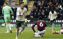 Hạ chủ nhà Burnley 2-0, Chelsea lần đầu lên Top 2 Ngoại hạng