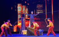 "Nghêu Sò Ốc Hến" được kể bằng nghệ thuật xiếc, tạo tiếng cười trong không gian thử nghiệm