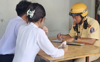 TPHCM: Xử phạt nhiều học sinh không đội mũ bảo hiểm