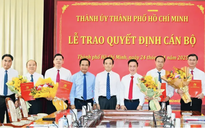 Trao quyết định phê chuẩn kết quả bầu Phó Chủ tịch HĐND, Phó Chủ tịch UBND TPHCM