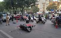 Va chạm với xe khách, nữ sinh viên đi xe máy tử vong