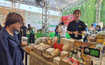 Không lo thiếu hàng Tết