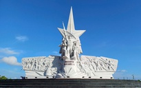 Một số người dân ở Cà Mau vui mừng được hưởng nhiều quyền lợi