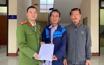 Người cha 72 tuổi cảm ơn công an vì giúp tìm thấy con trai sau 10 tháng mất liên lạc