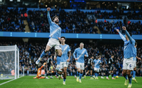 Phil Foden cứu rỗi, Man City chật vật đánh bại Leeds United