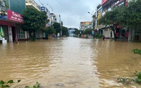 Mưa lớn ở Quảng Trị: Sạt lở, ngập sâu, giao thông tê liệt