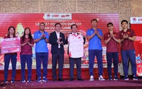 U22 Việt Nam, tuyển nữ Việt Nam tặng 100 triệu đồng cho người dân miền Trung bị lũ lụt