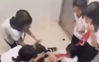 Nữ sinh bị đánh trong nhà vệ sinh trường học ở TP HCM: Những học sinh đứng quay clip cũng bị xử lý