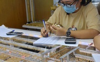 Giá vàng hôm nay 8-11: Tăng vọt trở lại