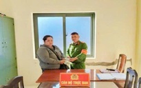 Người phụ nữ bán vé số dạo ở Cà Mau đang được nhiều người cảm kích