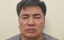 Người đàn ông đẩy đại úy CSGT vào đầu xe tải đang lao tới bị khởi tố, điều tra tội giết người