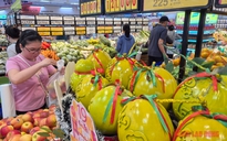 Thiên tai có khiến nguồn hàng Tết tại TP HCM thiếu hụt?