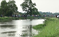 2 thiếu niên mất tích dưới con rạch ở TPHCM