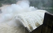 Đà Nẵng nói gì về đề xuất thay cụm từ "xả lũ" bằng "vận hành điều tiết qua tràn xả sâu"?