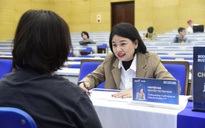 Thị trường việc làm khởi sắc