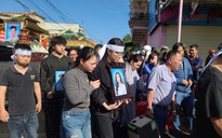 CLIP: Xúc động dòng người tiễn đưa 4 nạn nhân trong vụ cháy nhà