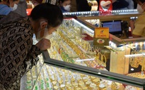 Giá vàng hôm nay 31-12: Tăng lên rồi bất ngờ giảm sâu