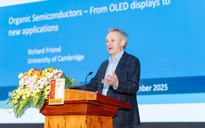 Nhà khoa học hàng đầu thế giới chia sẻ với sinh viên Bách khoa Hà Nội