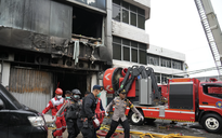 Tòa nhà 7 tầng ở Indonesia bốc cháy nghi do pin nổ, hơn 20 người thiệt mạng