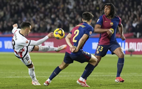 Thắng chật vật Vallecano, Barcelona trở lại ngôi đầu La Liga