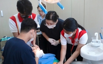 Bệnh viện Đại học Y dược Buôn Ma Thuột đồng hành chăm sóc răng miệng cho trẻ em bại não