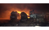 Mỹ tiếp tục không kích hàng loạt ở Yemen, Houthi tuyên bố "đáp trả quyết liệt"