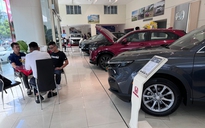 Xe lai bất ngờ tăng tốc