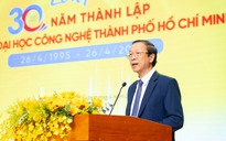 Trường ĐH Công nghệ TP HCM nhận Cờ Thi đua của Thủ tướng