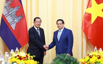 Thủ tướng Phạm Minh Chính gặp Chủ tịch Đảng Nhân dân Campuchia Hun Sen