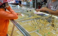 Giá vàng hôm nay 2-5: Lao dốc rồi bật tăng trở lại