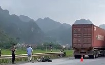 Tai nạn liên hoàn giữa xe đầu kéo và 3 xe máy, 2 người thương vong