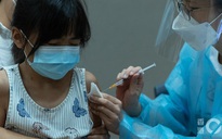 Tình hình COVID-19 tại châu Á: Nhiều nơi kêu gọi tiêm vắc-xin tăng cường