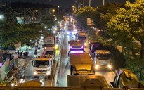 Ùn ứ giao thông nhiều km do ảnh hưởng tai nạn giao thông nghiêm trọng ở Thủ Đức