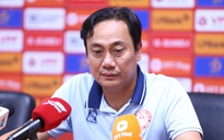 TP HCM thua Bình Dương, HLV Phùng Thanh Phương không hài lòng về trọng tài